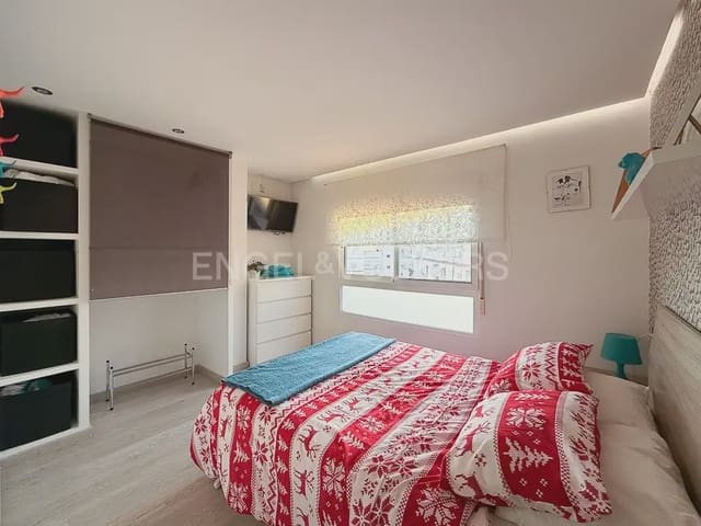 3 soverom Leilighet til leie i Nou Moles, Valencia by - € 1 600 (Ref: 9968994)
