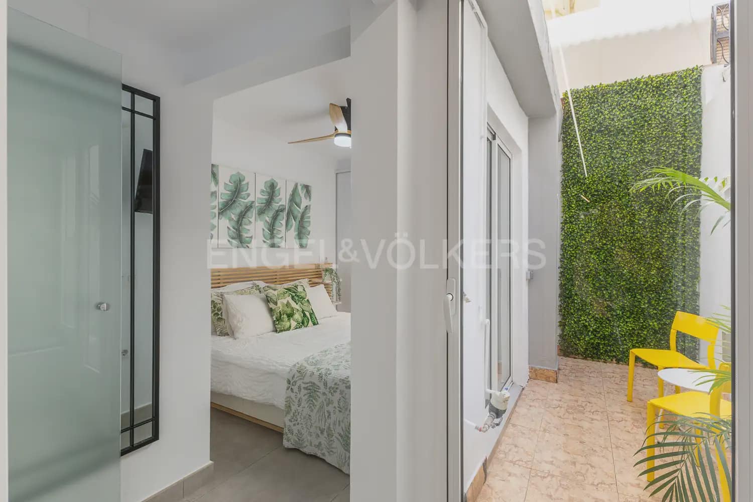 1 soveværelse Lejlighed til leje i Valencia by - € 1.300 (Ref: 9968995)