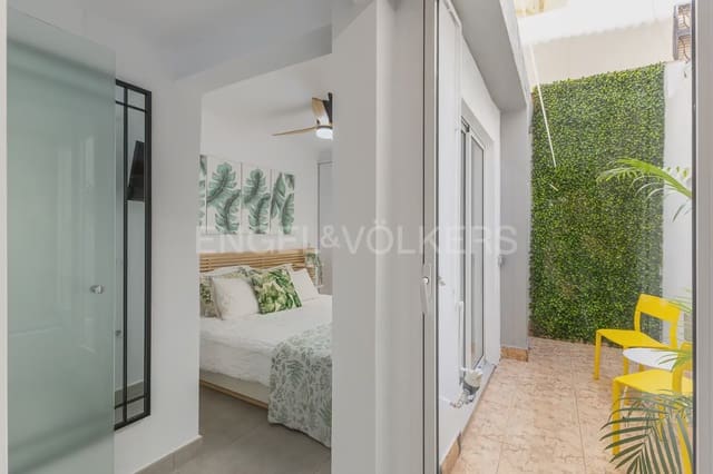 1 soveværelse Lejlighed til leje i La Seu, Valencia by - € 1.300 (Ref: 9968995)