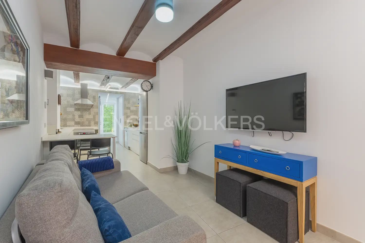 1 soveværelse Lejlighed til leje i Valencia by - € 1.300 (Ref: 9968995)
