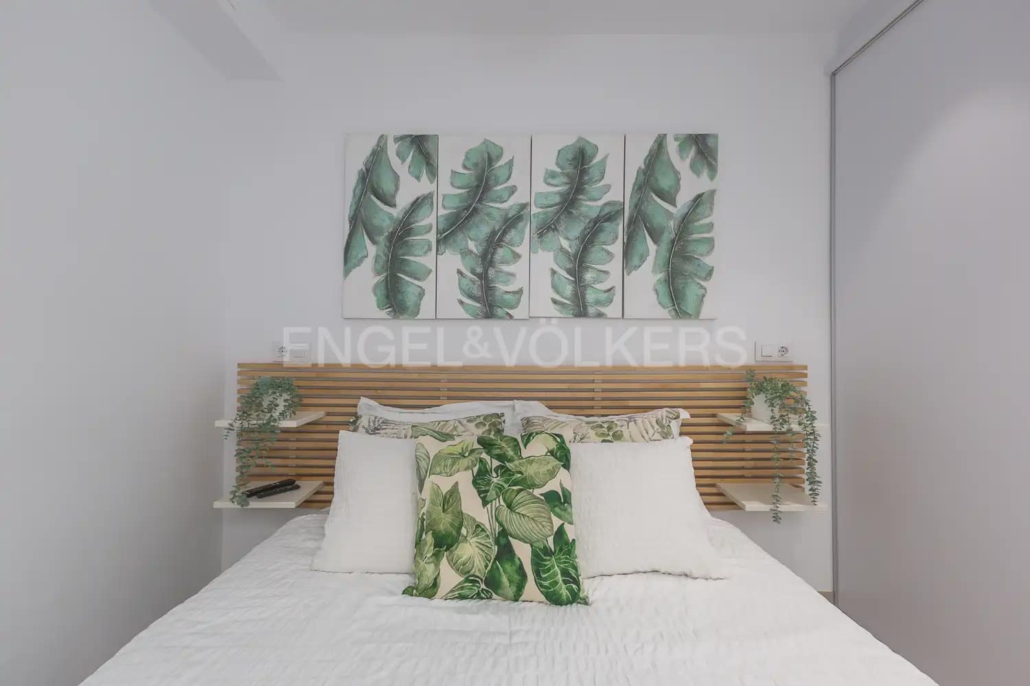 1 soveværelse Lejlighed til leje i Valencia by - € 1.300 (Ref: 9968995)