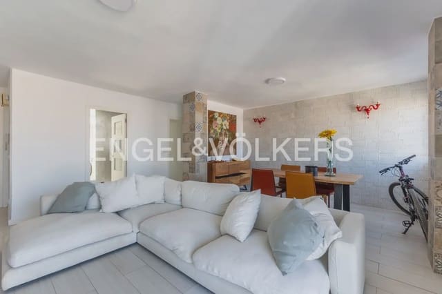 2 slaapkamer Flat te koop in La Creu del Grau, Valencia stad - € 295.000 (Ref: 9970844)