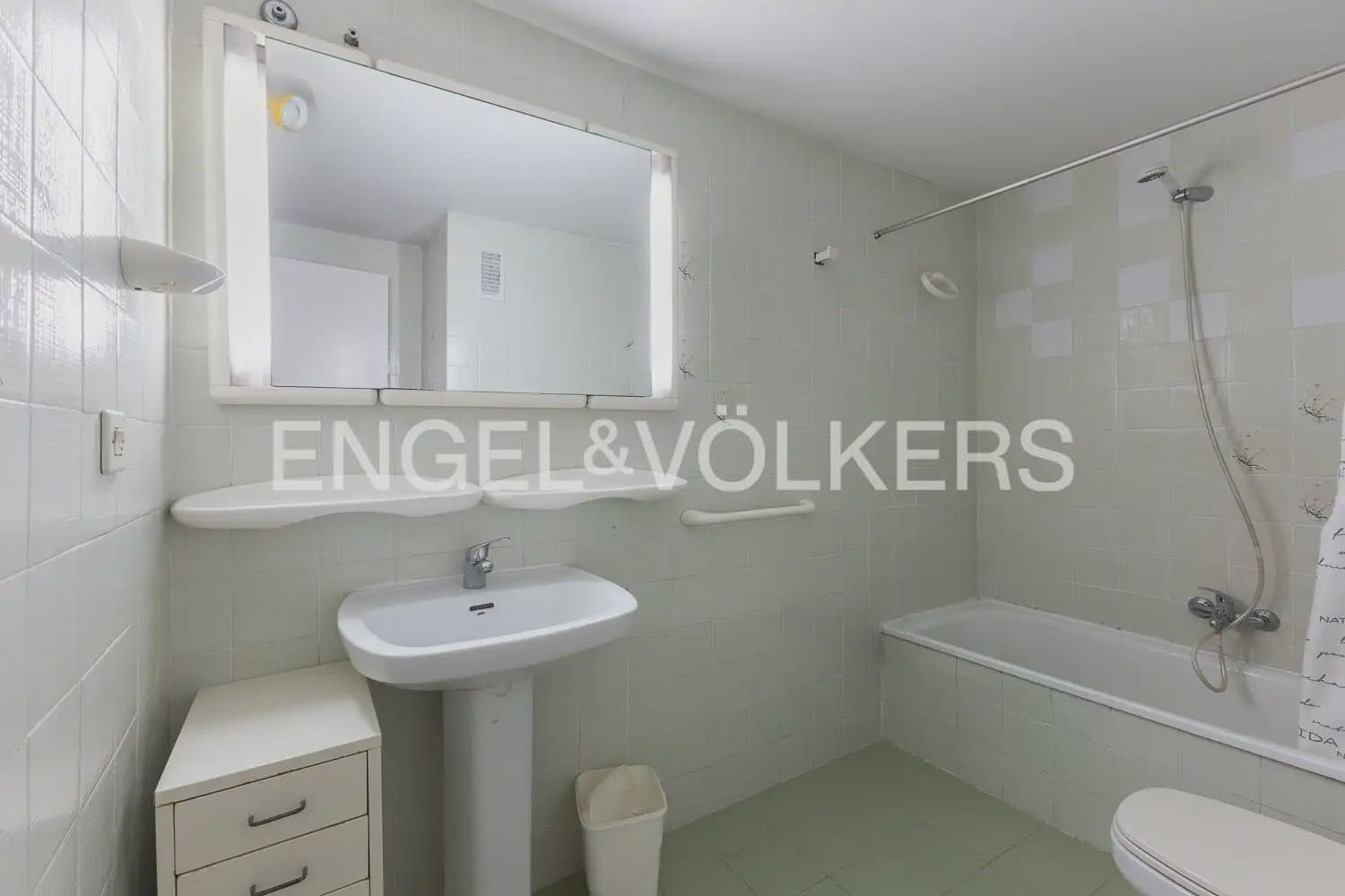 3 soveværelse Lejlighed til leje i Valencia by med garage - € 1.600 (Ref: 9970845)