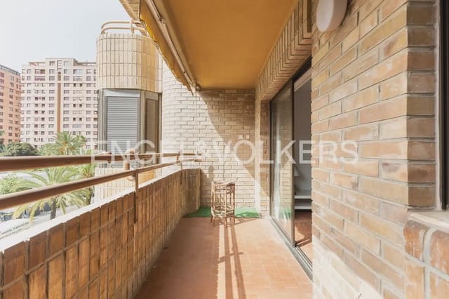 3 soveværelse Lejlighed til leje i Benimaclet, Valencia by med garage - € 1.600 (Ref: 9970845)