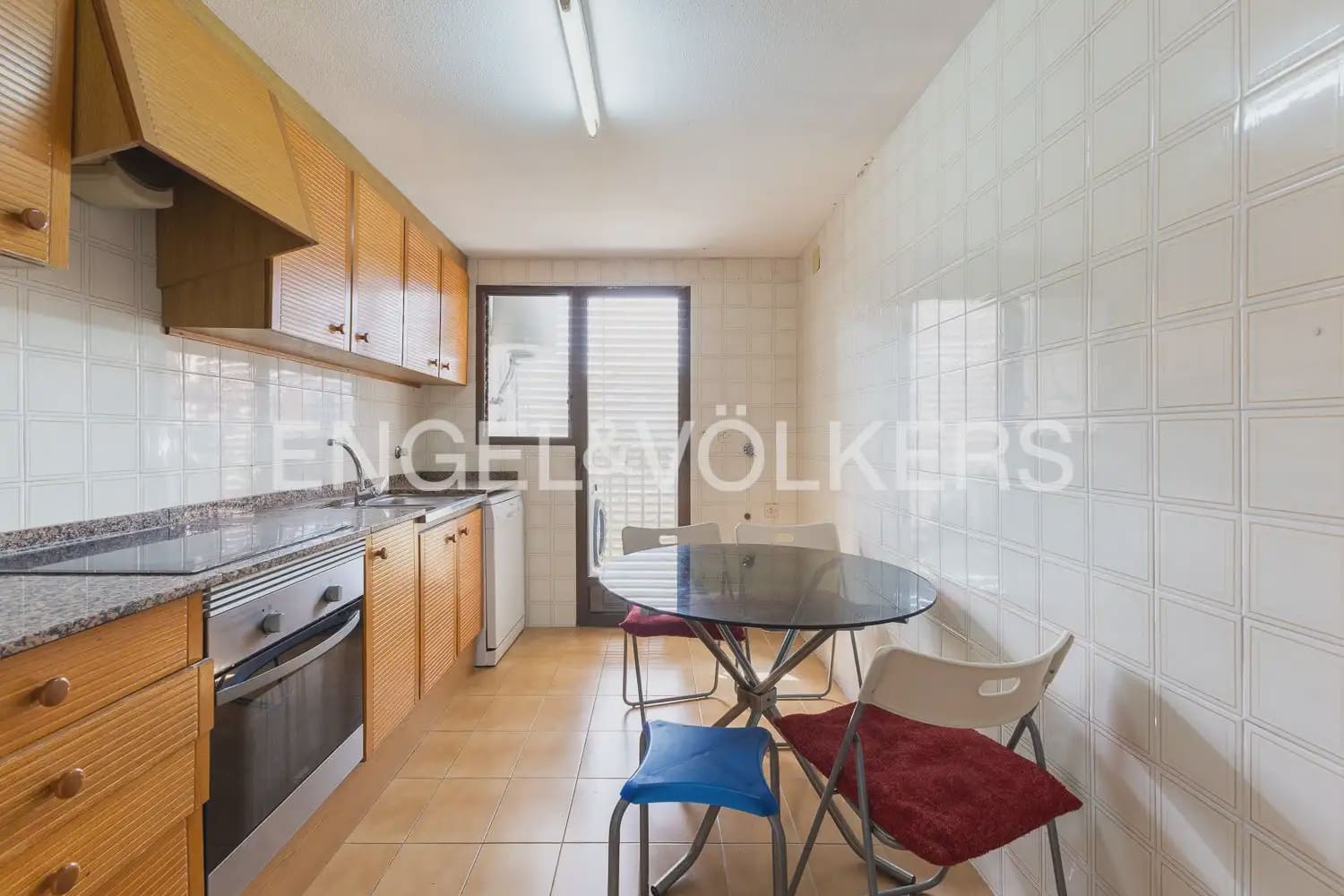 3 soveværelse Lejlighed til leje i Valencia by med garage - € 1.600 (Ref: 9970845)