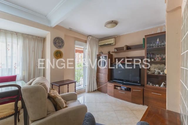 2 soverom Leilighet til salgs i Cabanyal-Canyamelar, Valencia by - € 360 000 (Ref: 9971652)