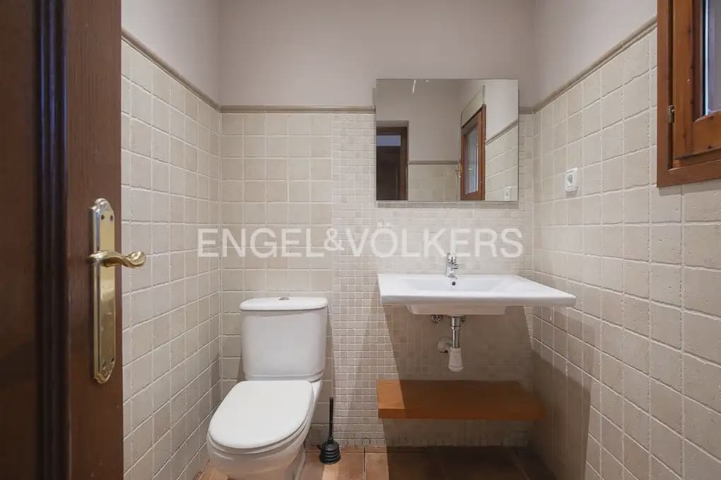 4 soveværelse Villa til leje i L'Eliana med swimmingpool garage - € 2.300 (Ref: 9971654)