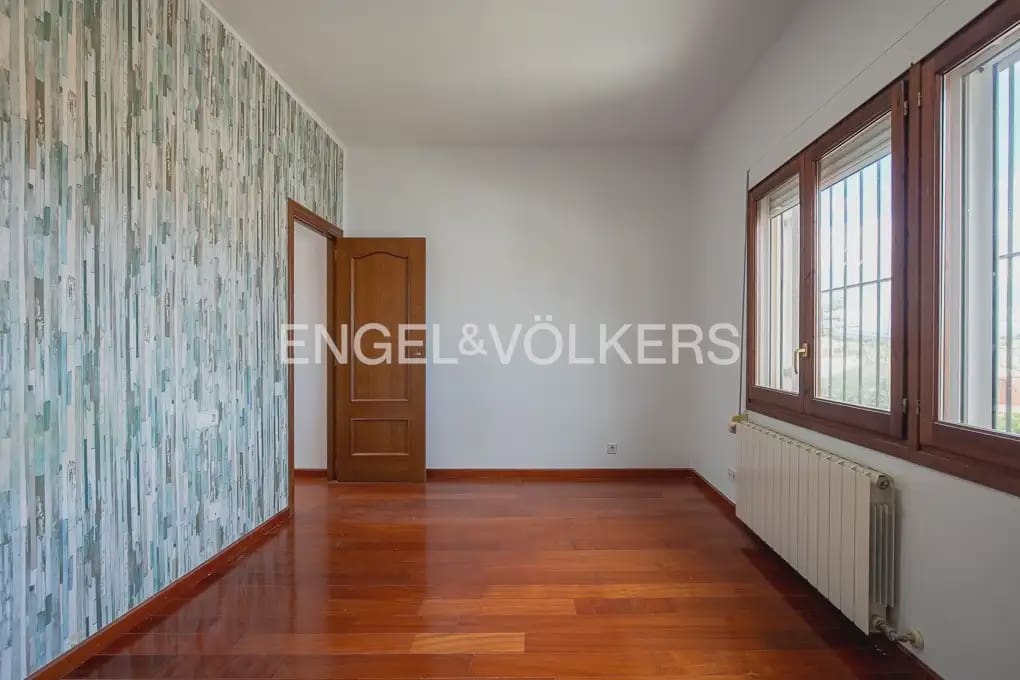 4 soveværelse Villa til leje i L'Eliana med swimmingpool garage - € 2.300 (Ref: 9971654)