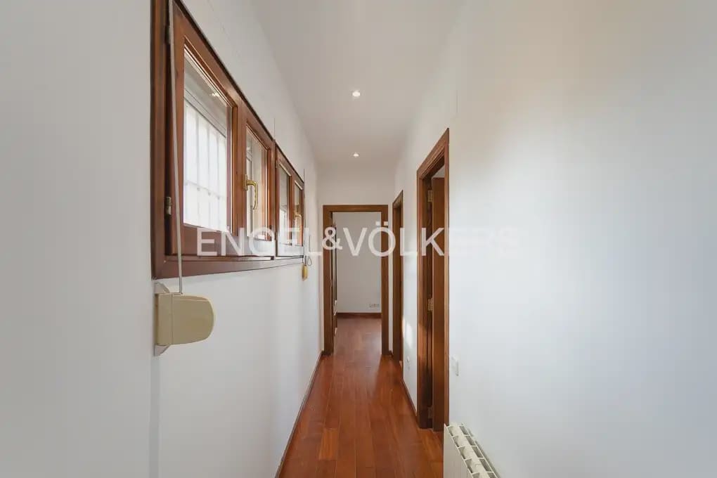 4 soveværelse Villa til leje i L'Eliana med swimmingpool garage - € 2.300 (Ref: 9971654)