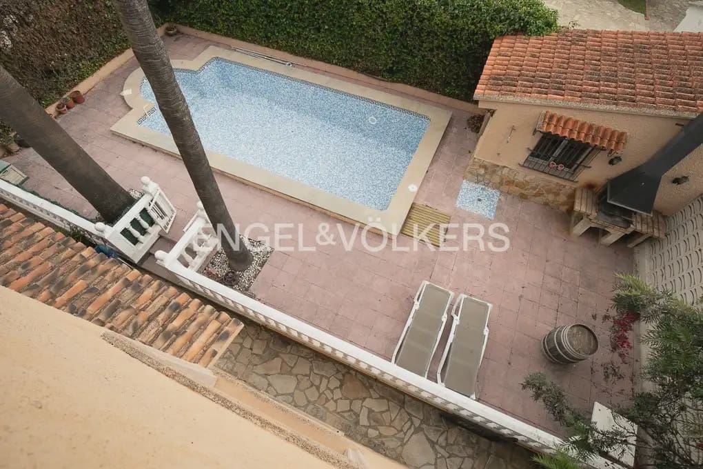 4 soveværelse Villa til leje i L'Eliana med swimmingpool garage - € 2.300 (Ref: 9971654)