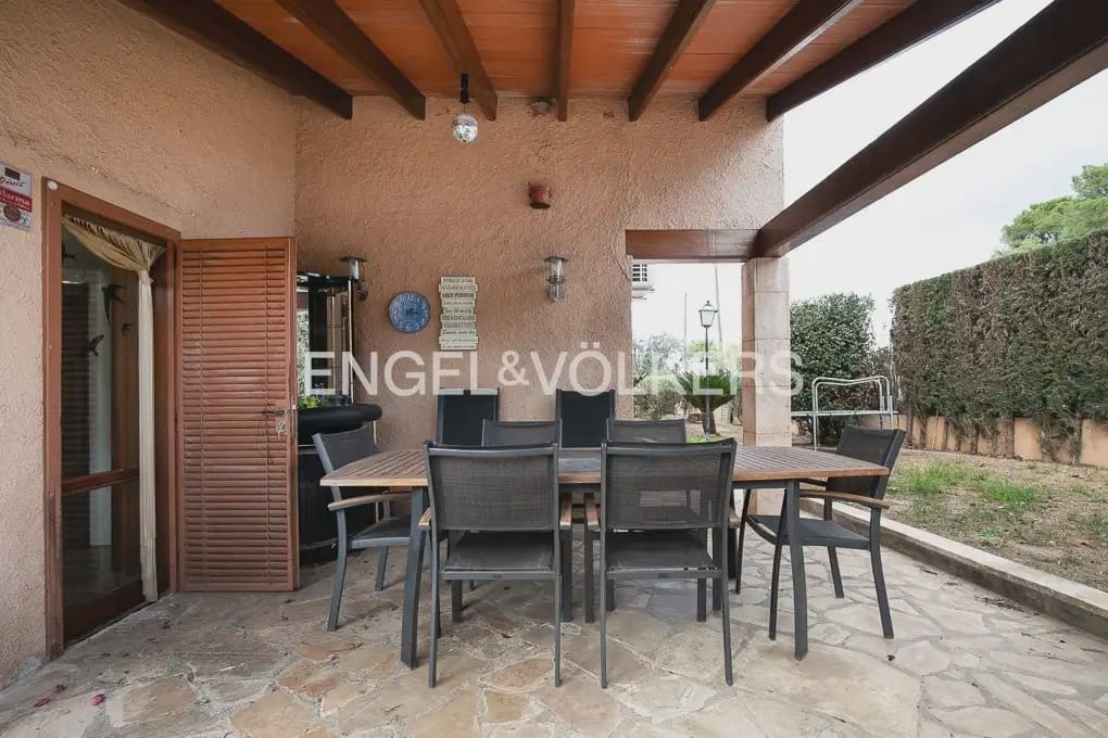 4 soveværelse Villa til leje i L'Eliana med swimmingpool garage - € 2.300 (Ref: 9971654)