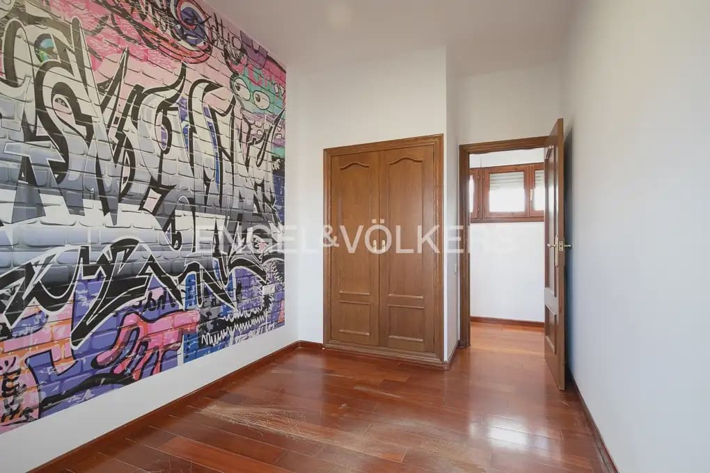 4 soveværelse Villa til leje i L'Eliana med swimmingpool garage - € 2.300 (Ref: 9971654)