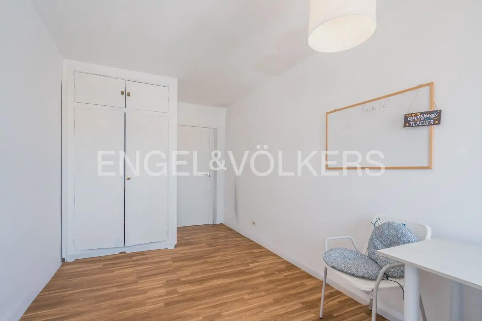 4 bedroom Flat for rent in Sagunto / Sagunt - € 1,250 (Ref: 9972214)