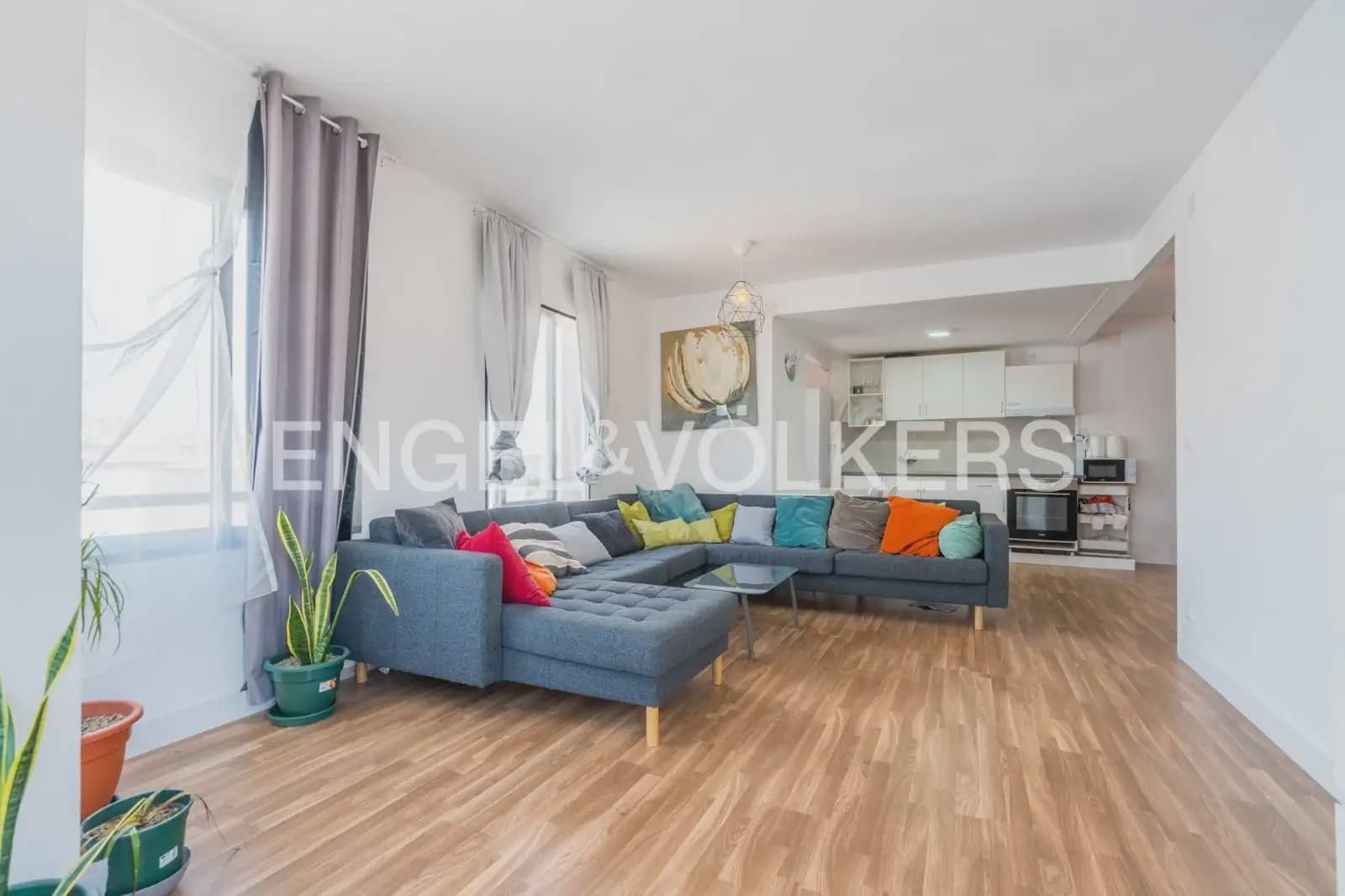 4 bedroom Flat for rent in Sagunto / Sagunt - € 1,250 (Ref: 9972214)