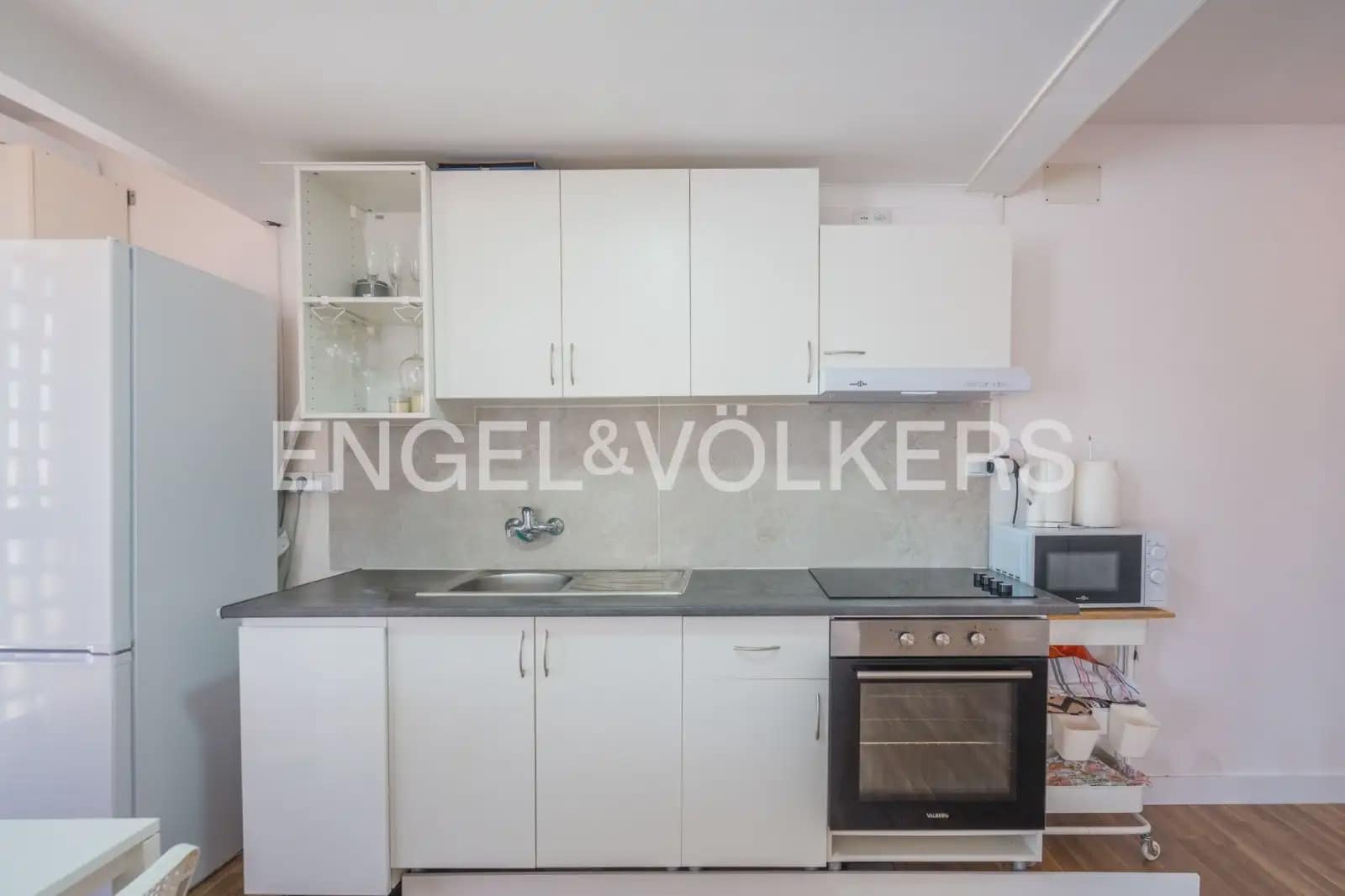 4 bedroom Flat for rent in Sagunto / Sagunt - € 1,250 (Ref: 9972214)