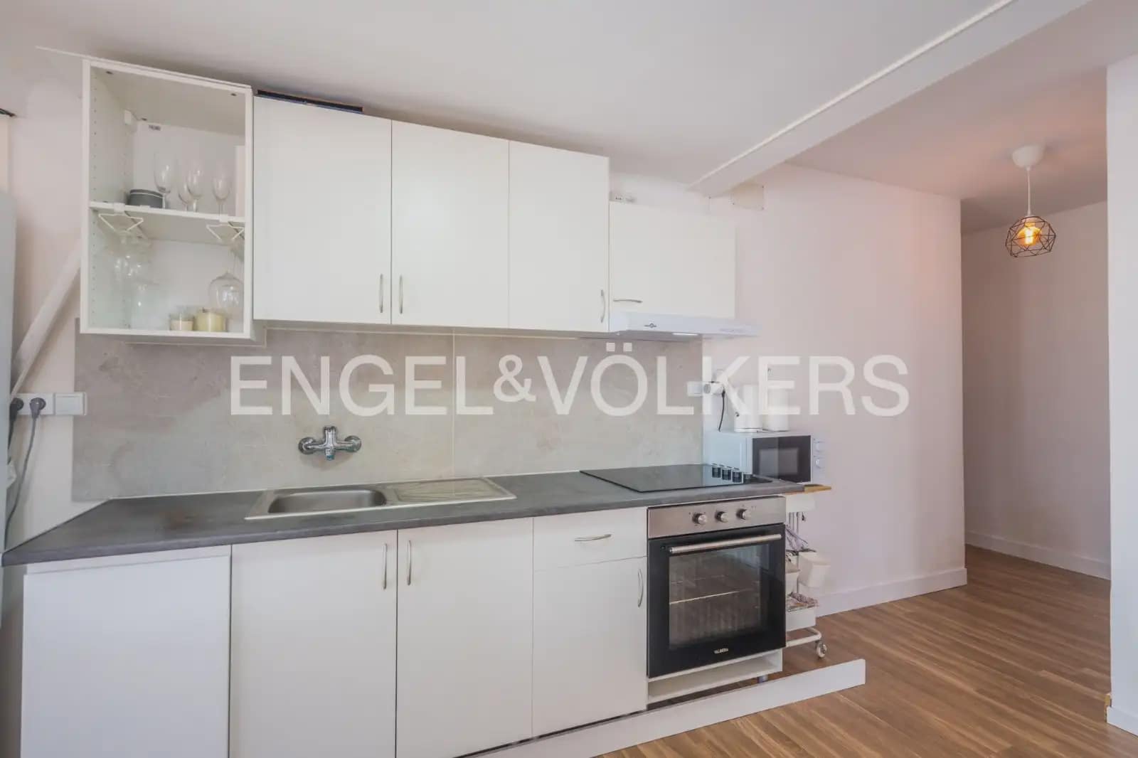 4 bedroom Flat for rent in Sagunto / Sagunt - € 1,250 (Ref: 9972214)