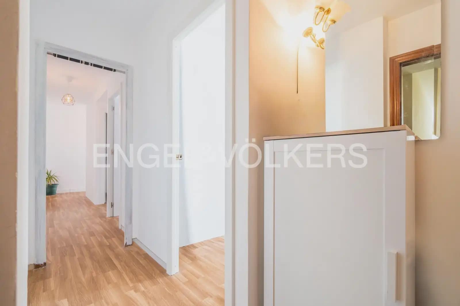 4 bedroom Flat for rent in Sagunto / Sagunt - € 1,250 (Ref: 9972214)