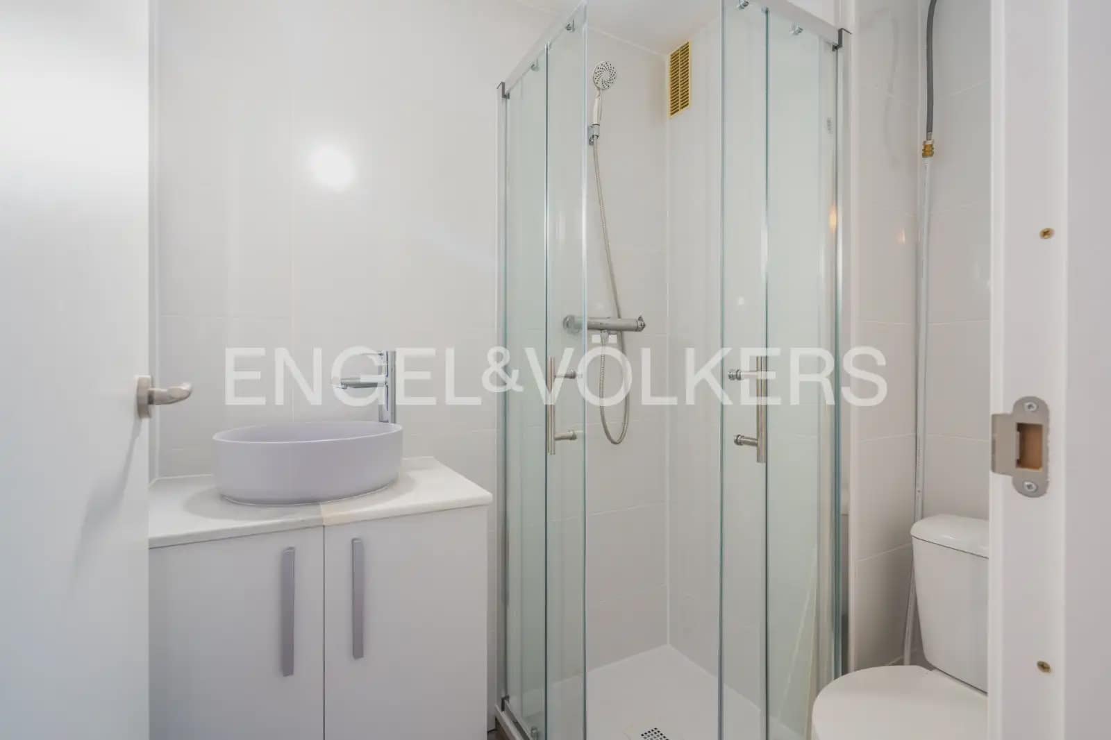 4 bedroom Flat for rent in Sagunto / Sagunt - € 1,250 (Ref: 9972214)