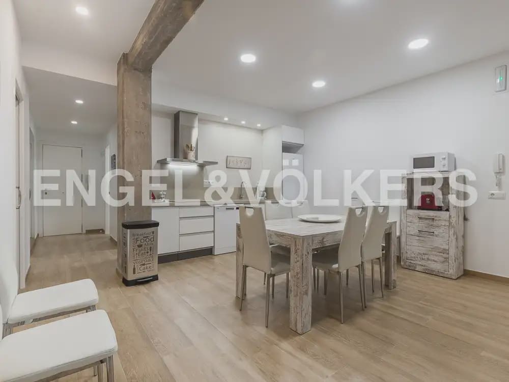 4 camera da letto Appartamento da affittare in Valencia citta con garage - 2.100 € (Rif: 9972325)