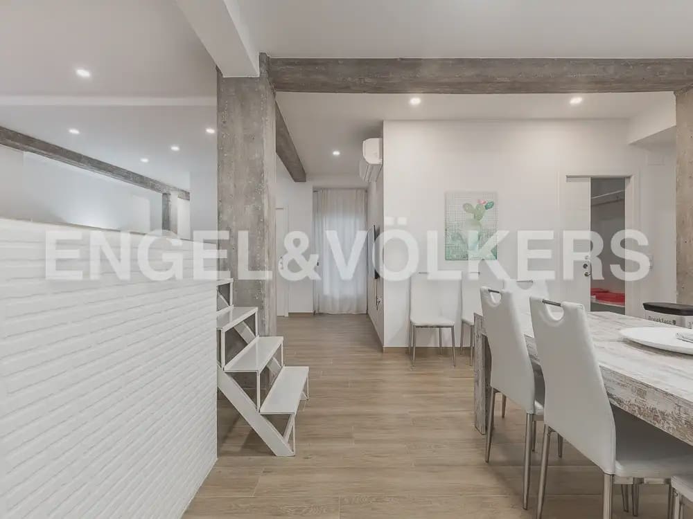 4 camera da letto Appartamento da affittare in Valencia citta con garage - 2.100 € (Rif: 9972325)