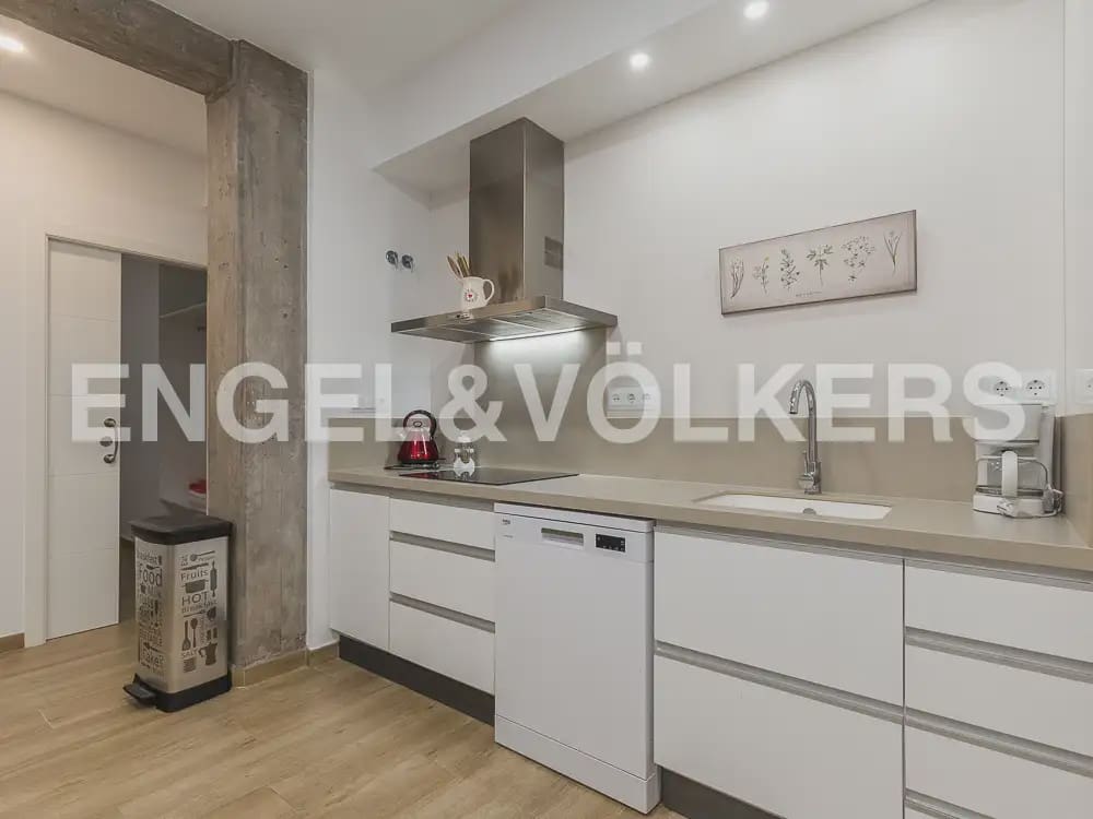 4 camera da letto Appartamento da affittare in Valencia citta con garage - 2.100 € (Rif: 9972325)