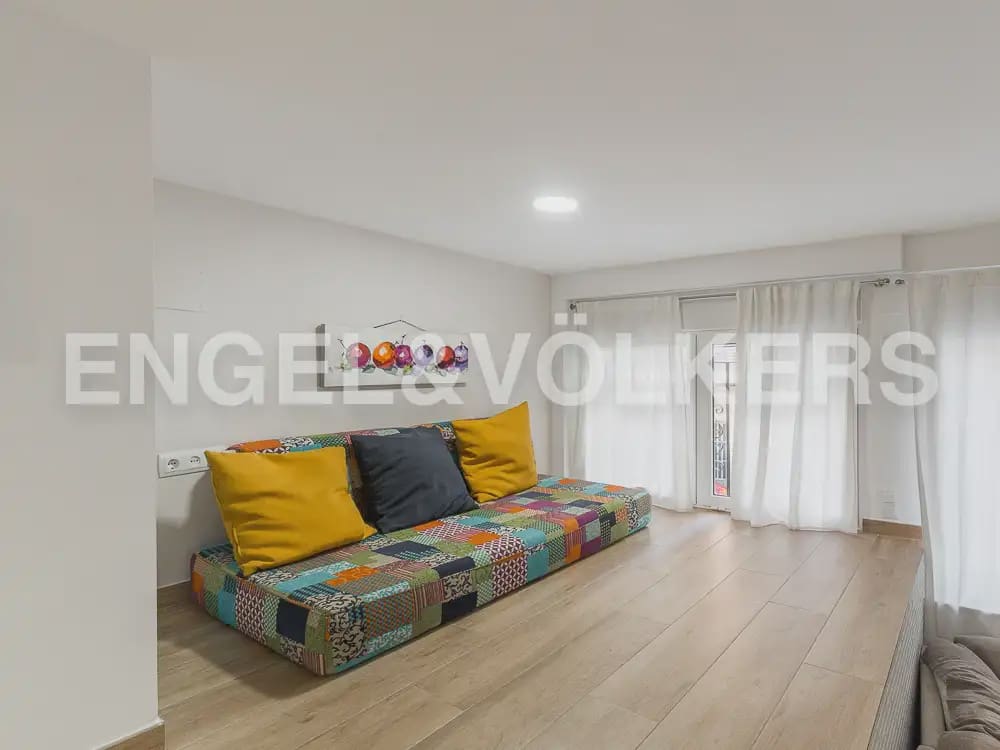 4 camera da letto Appartamento da affittare in Valencia citta con garage - 2.100 € (Rif: 9972325)
