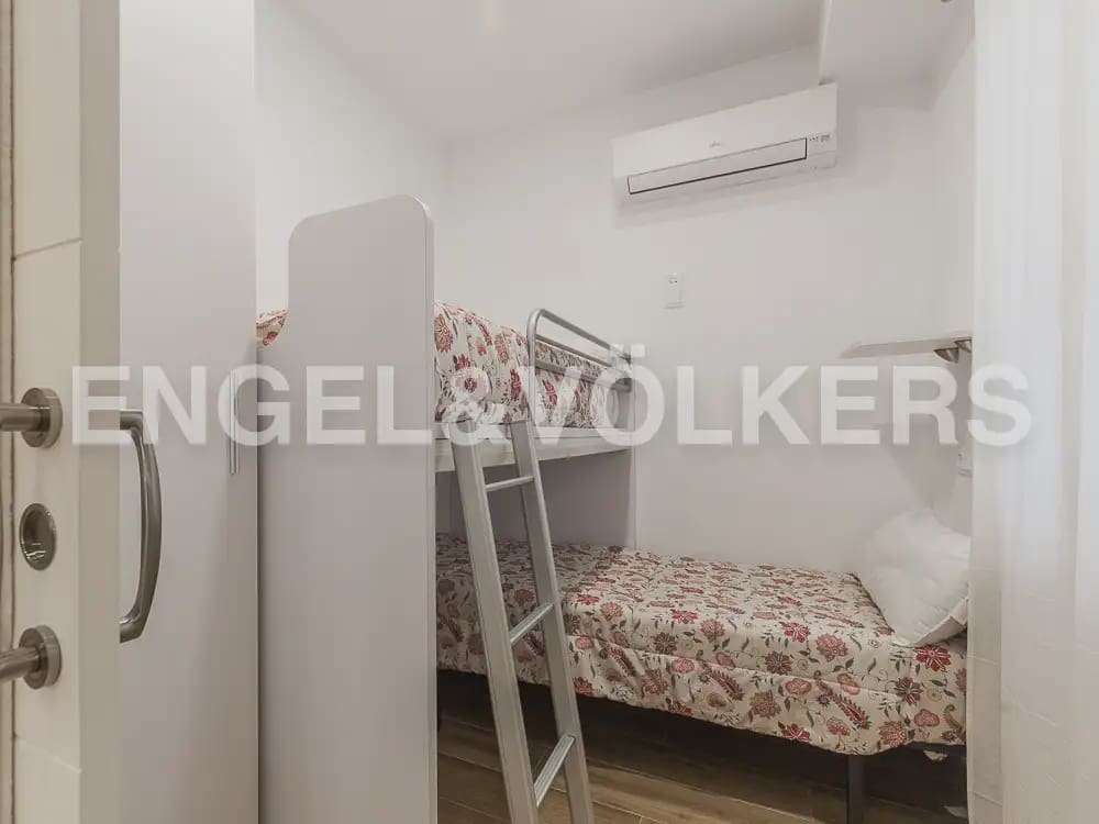 4 camera da letto Appartamento da affittare in Valencia citta con garage - 2.100 € (Rif: 9972325)