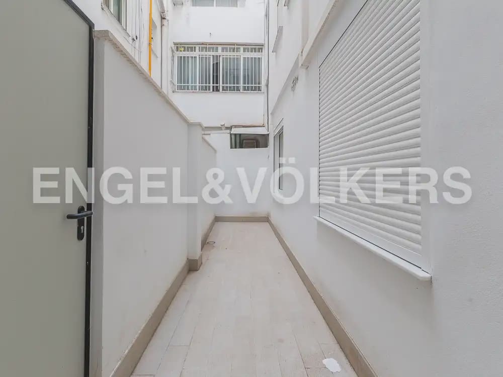 4 camera da letto Appartamento da affittare in Valencia citta con garage - 2.100 € (Rif: 9972325)