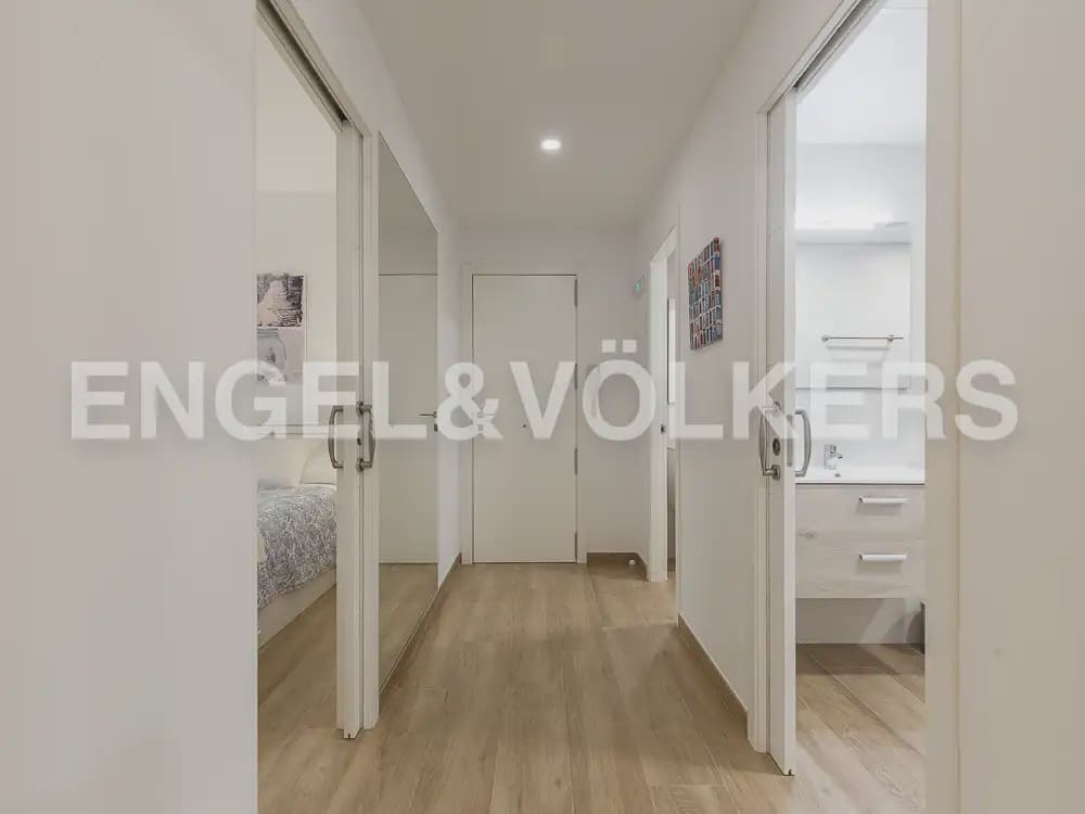4 camera da letto Appartamento da affittare in Valencia citta con garage - 2.100 € (Rif: 9972325)