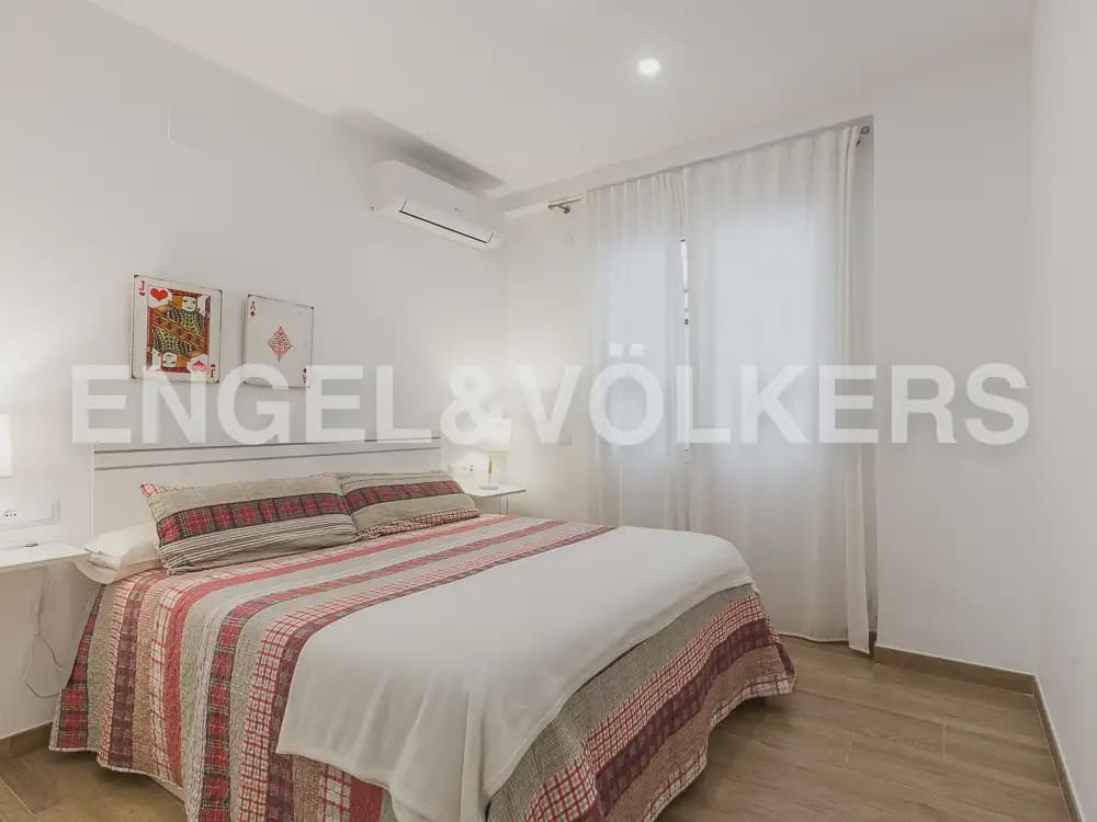 4 camera da letto Appartamento da affittare in Valencia citta con garage - 2.100 € (Rif: 9972325)