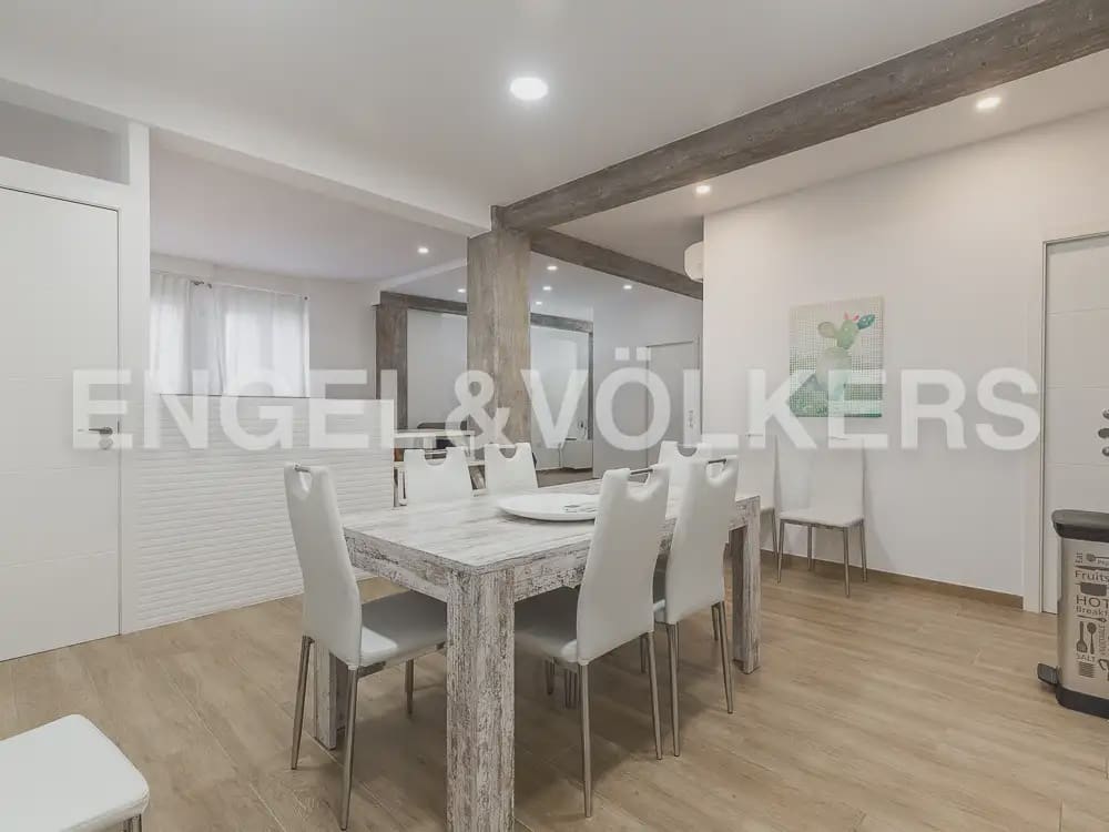 4 camera da letto Appartamento da affittare in Valencia citta con garage - 2.100 € (Rif: 9972325)