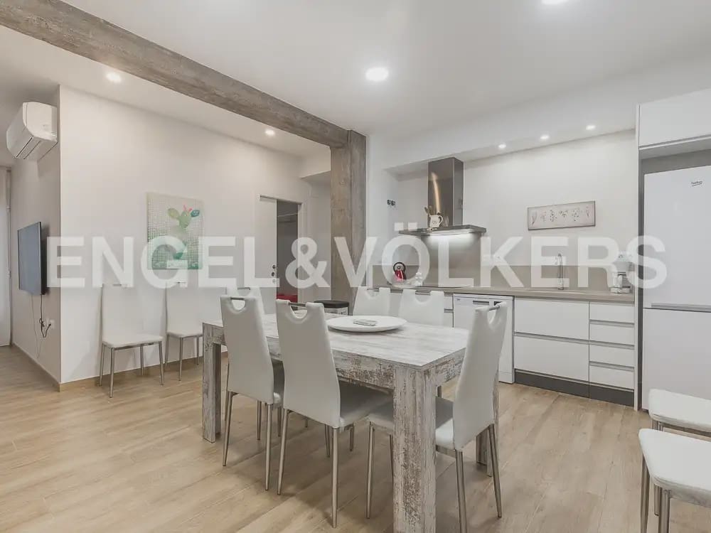 4 camera da letto Appartamento da affittare in Valencia citta con garage - 2.100 € (Rif: 9972325)