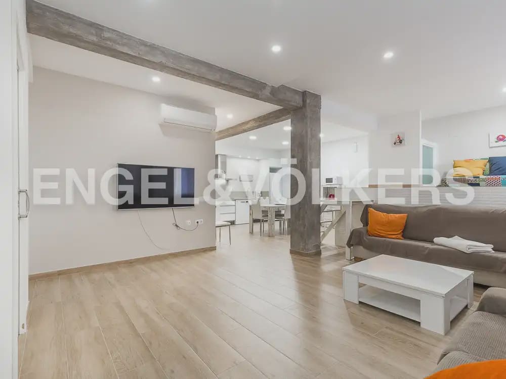 4 camera da letto Appartamento da affittare in Valencia citta con garage - 2.100 € (Rif: 9972325)