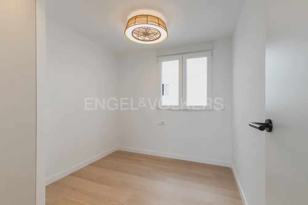 3 camera da letto Appartamento da affittare in Valencia citta con garage - 1.600 € (Rif: 9972326)