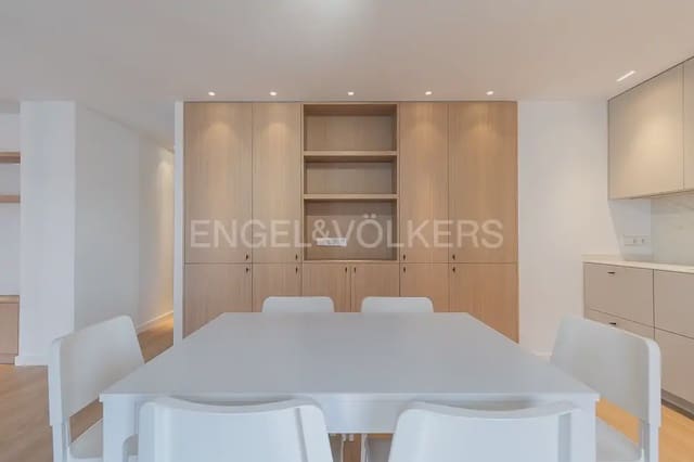 3 soverom Leilighet til leie i Mont-Olivet, Valencia by med garasje - € 1 600 (Ref: 9972326)
