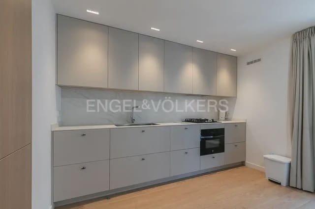 3 soverom Leilighet til leie i Mont-Olivet, Valencia by med garasje - € 1 600 (Ref: 9972326)