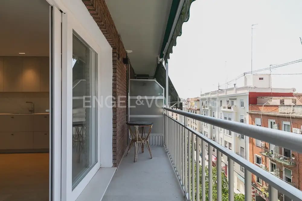 3 camera da letto Appartamento da affittare in Valencia citta con garage - 1.600 € (Rif: 9972326)