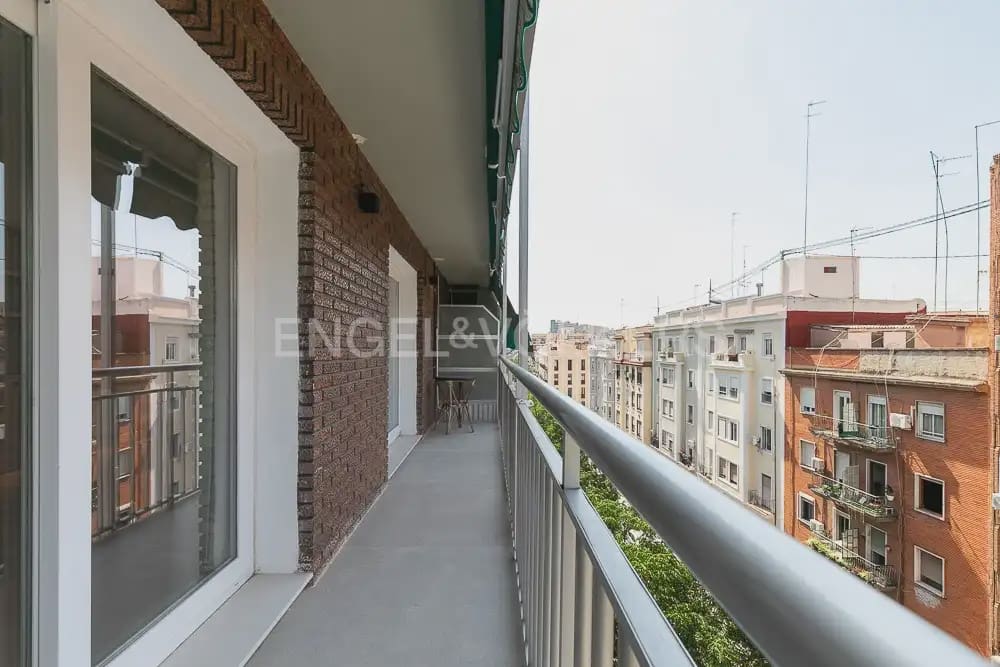 3 camera da letto Appartamento da affittare in Valencia citta con garage - 1.600 € (Rif: 9972326)