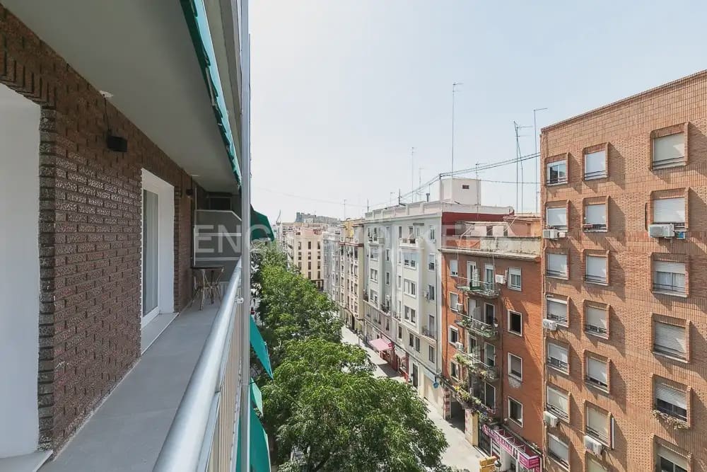 3 camera da letto Appartamento da affittare in Valencia citta con garage - 1.600 € (Rif: 9972326)