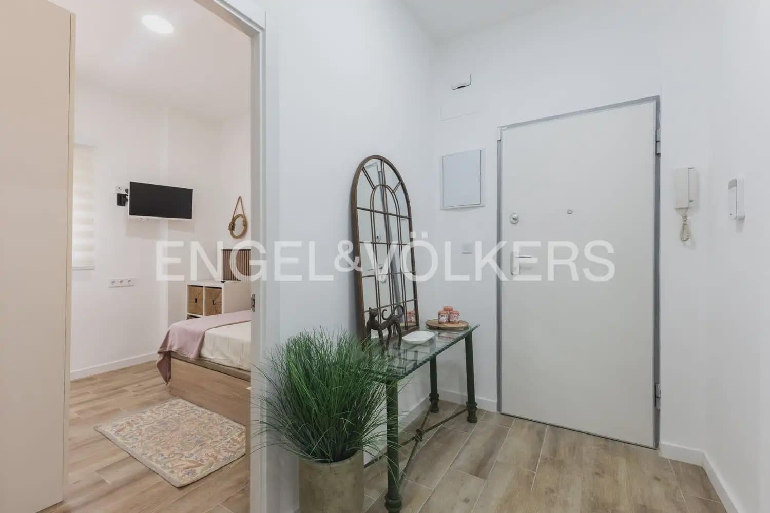 3 soveværelse Lejlighed til leje i Valencia by - € 1.300 (Ref: 9973748)