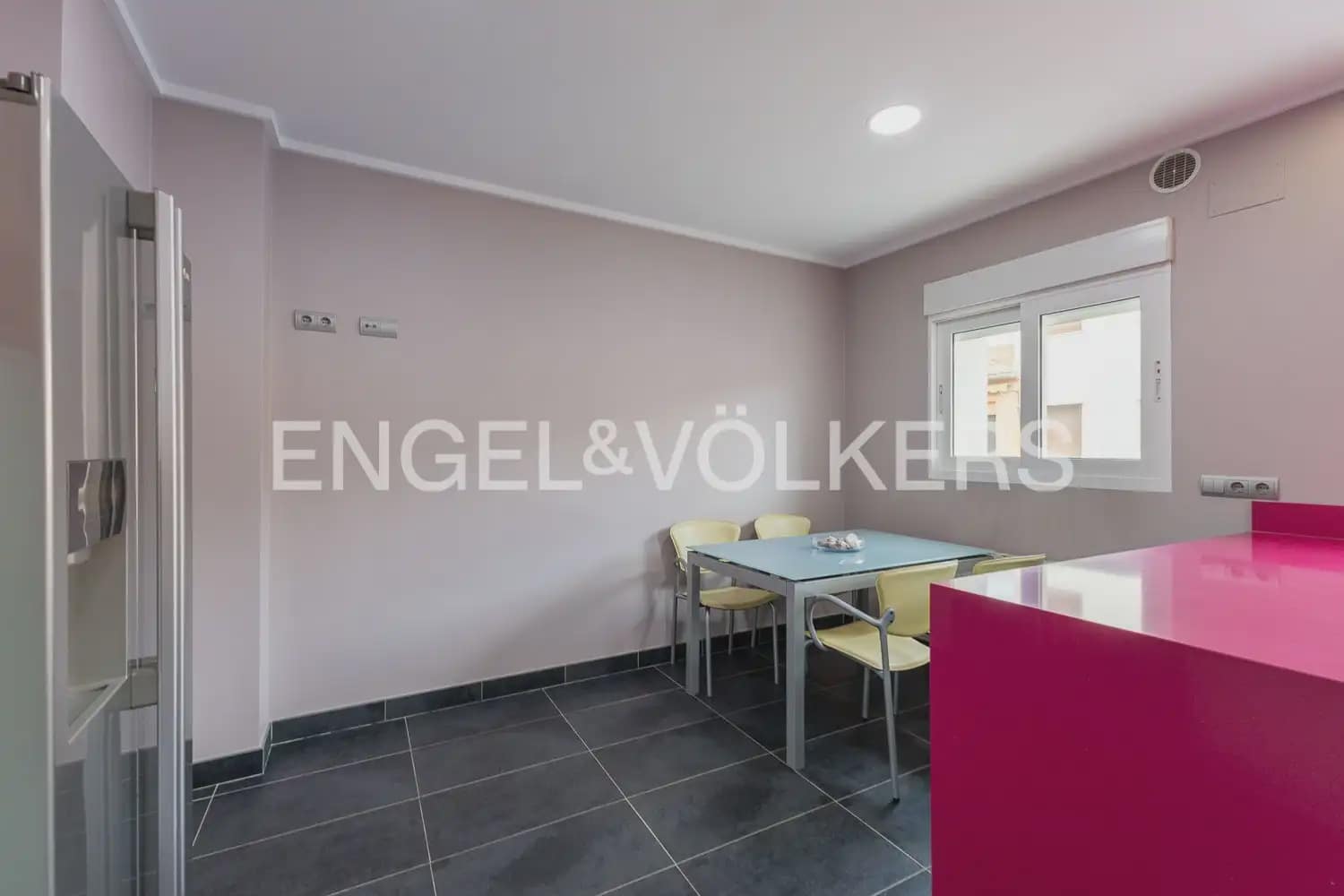 5 slaapkamer Huis te koop in Carcaixent met garage - € 340.000 (Ref: 9973750)