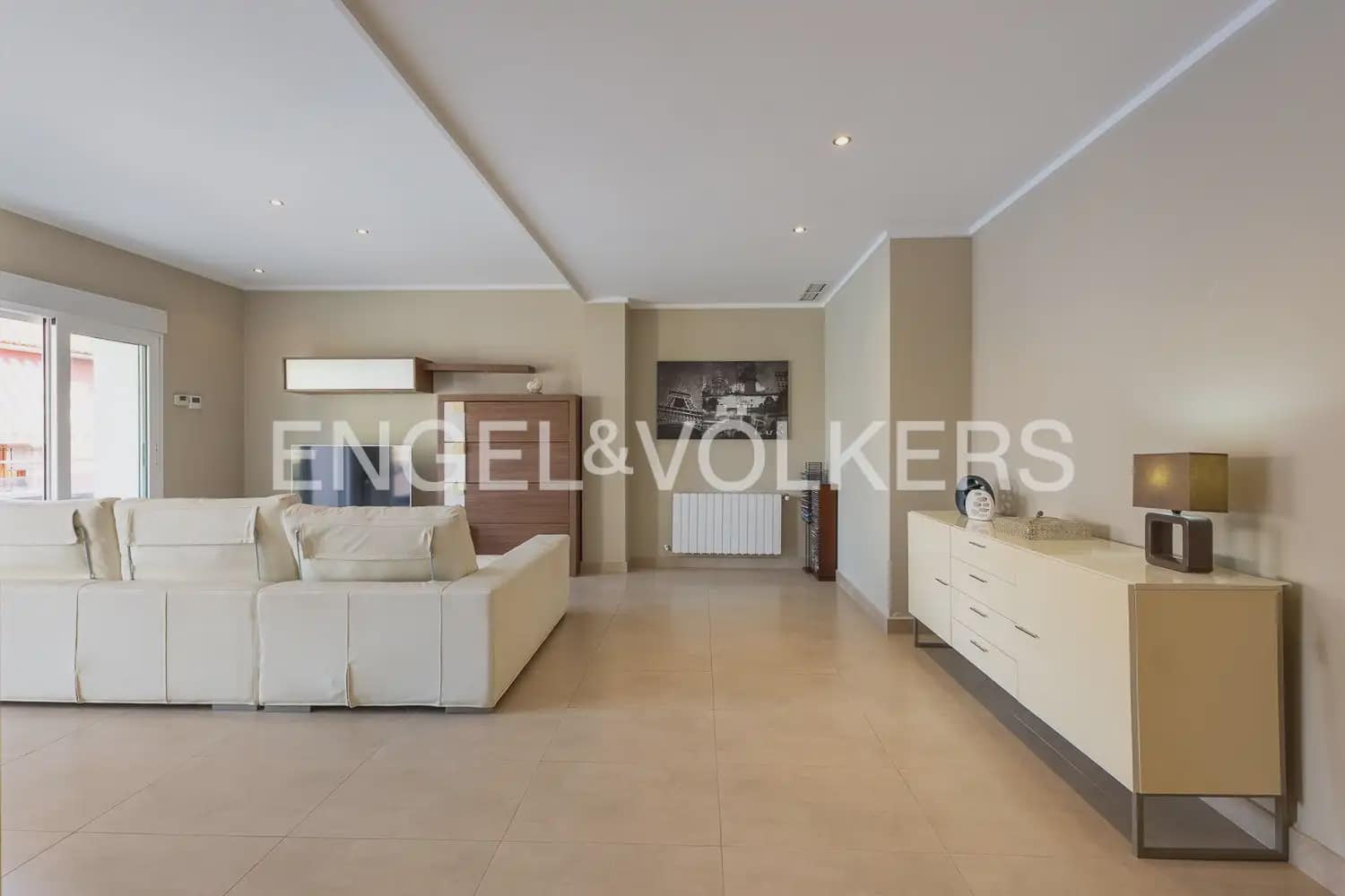 5 slaapkamer Huis te koop in Carcaixent met garage - € 340.000 (Ref: 9973750)