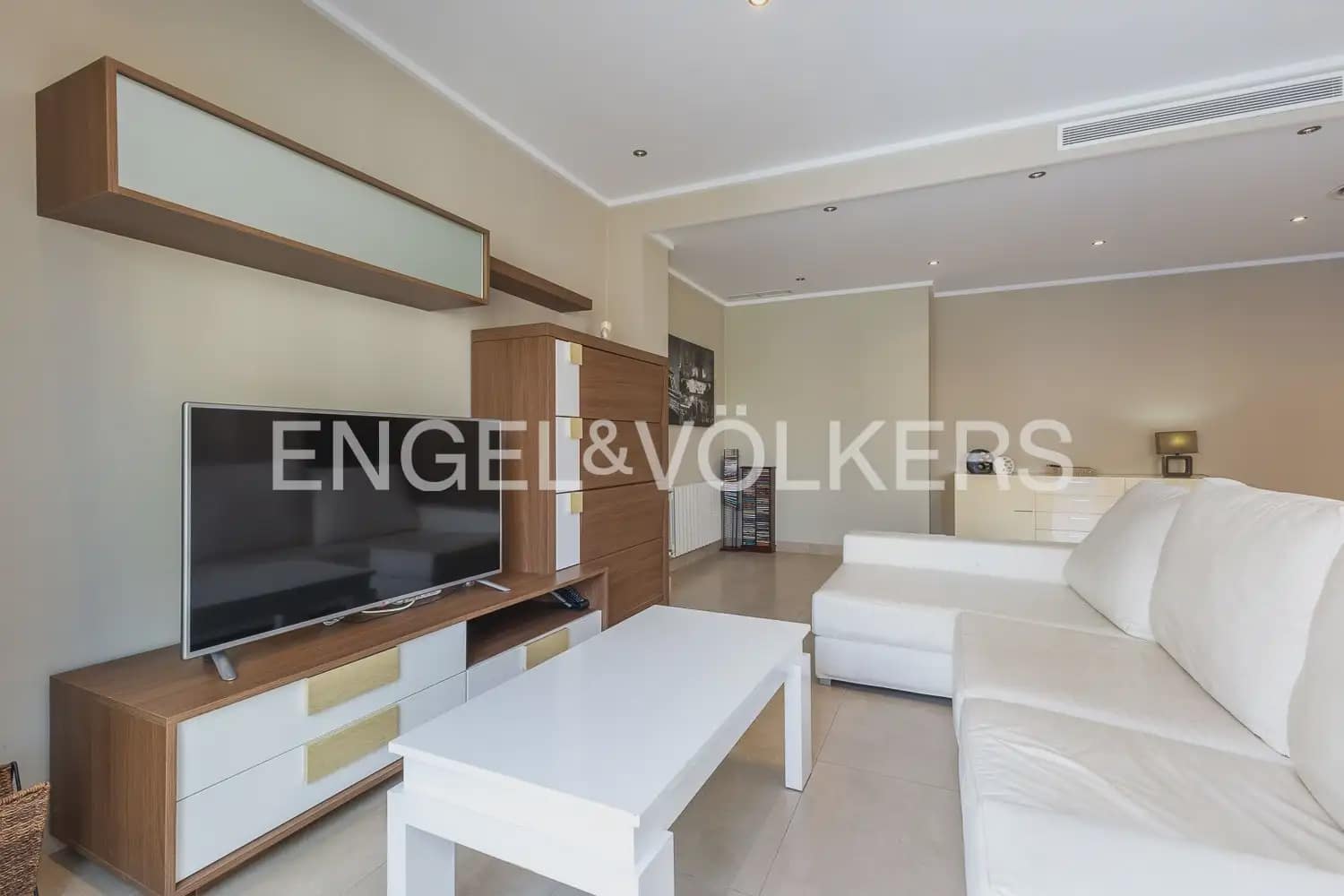 5 slaapkamer Huis te koop in Carcaixent met garage - € 340.000 (Ref: 9973750)