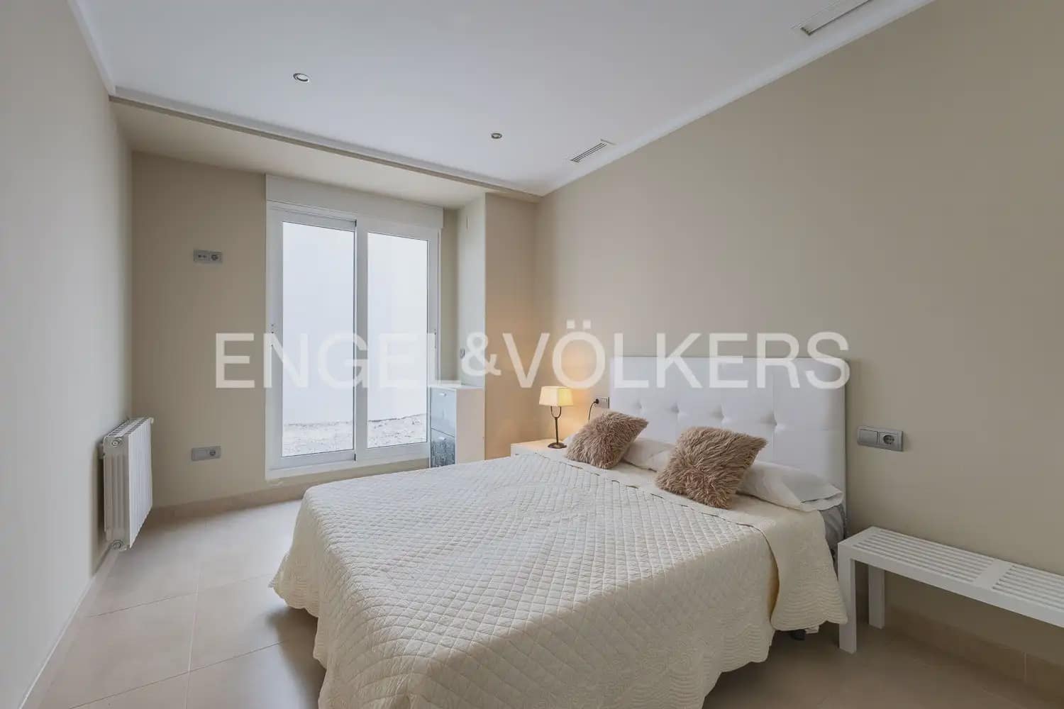 5 slaapkamer Huis te koop in Carcaixent met garage - € 340.000 (Ref: 9973750)