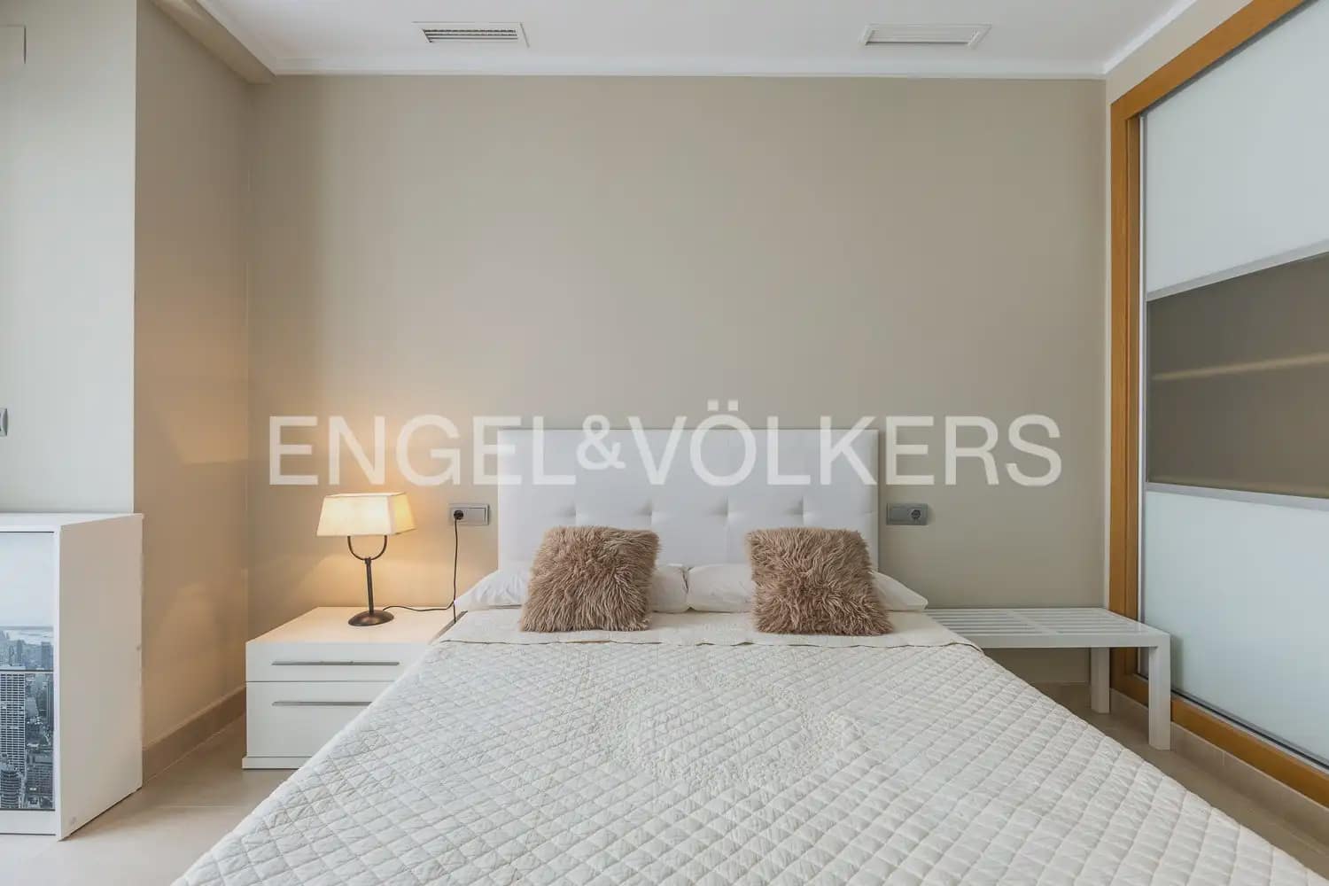5 slaapkamer Huis te koop in Carcaixent met garage - € 340.000 (Ref: 9973750)