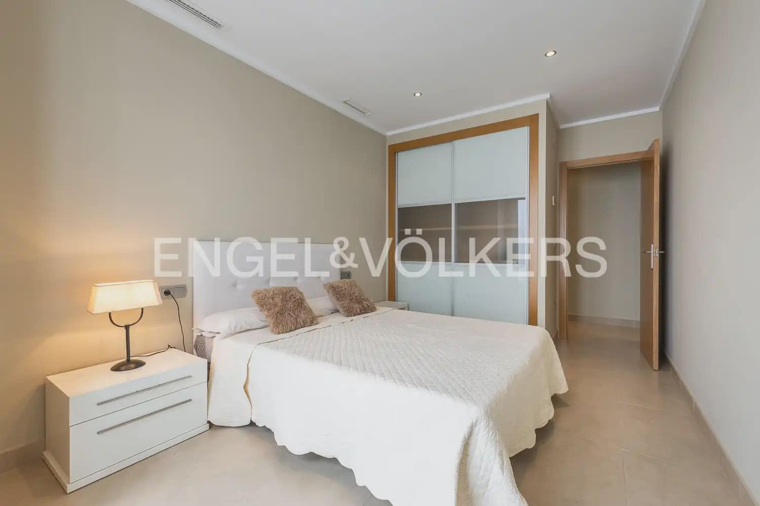 5 slaapkamer Huis te koop in Carcaixent met garage - € 340.000 (Ref: 9973750)
