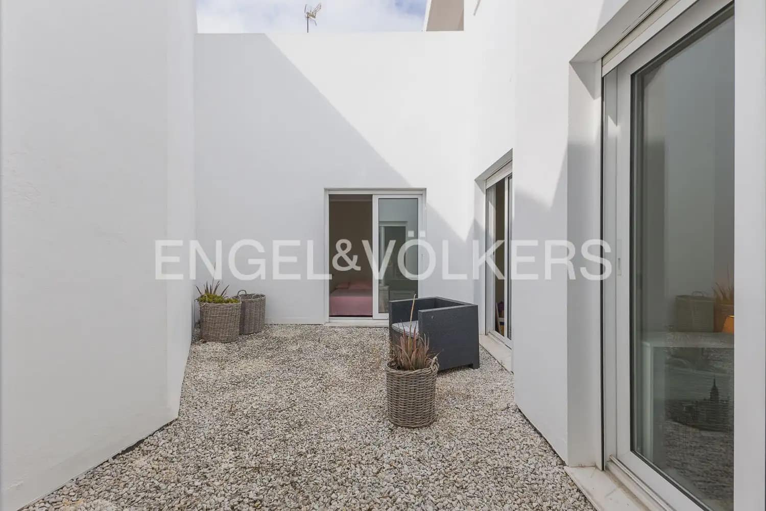 5 slaapkamer Huis te koop in Carcaixent met garage - € 340.000 (Ref: 9973750)