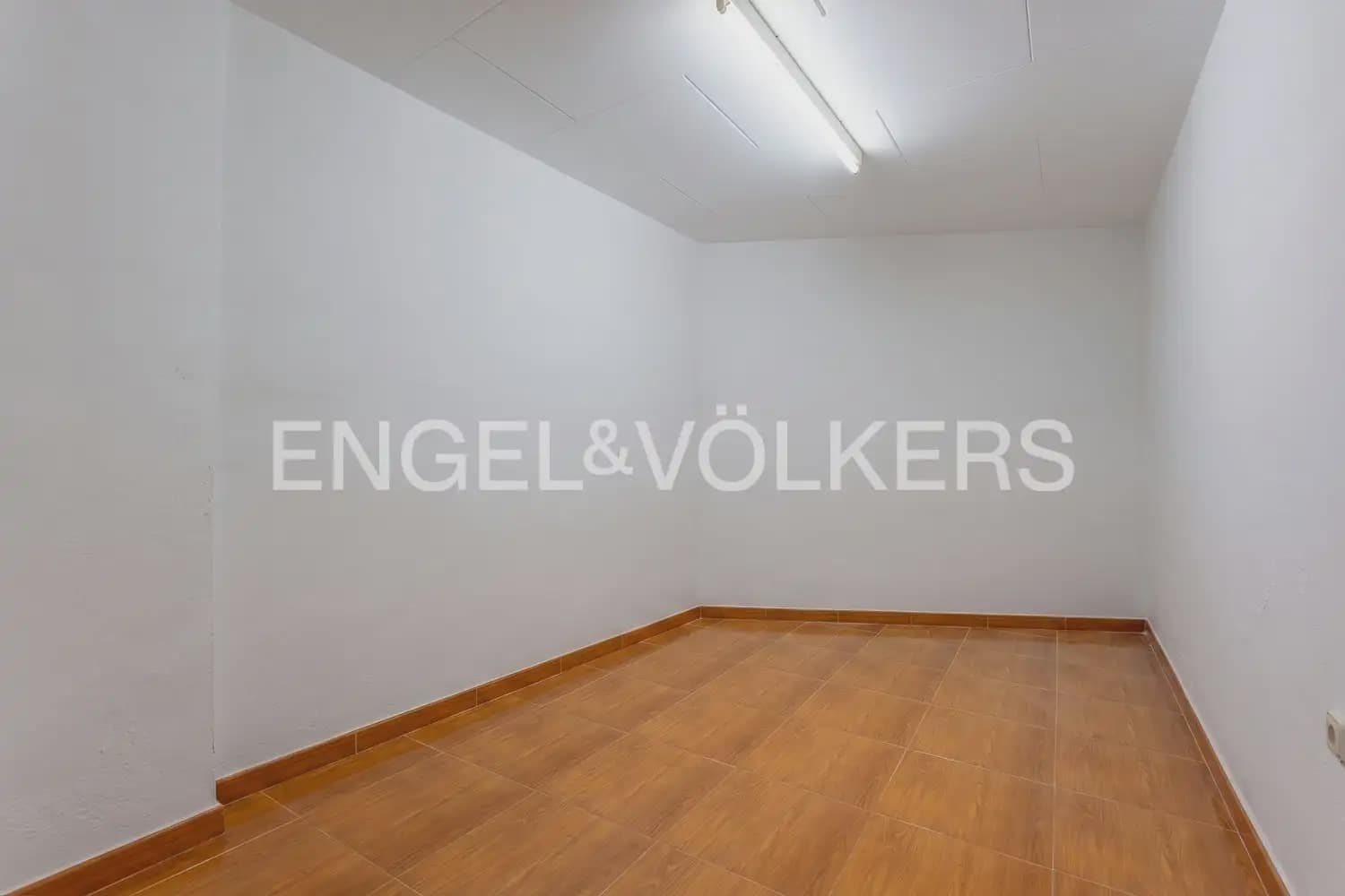 5 slaapkamer Huis te koop in Carcaixent met garage - € 340.000 (Ref: 9973750)