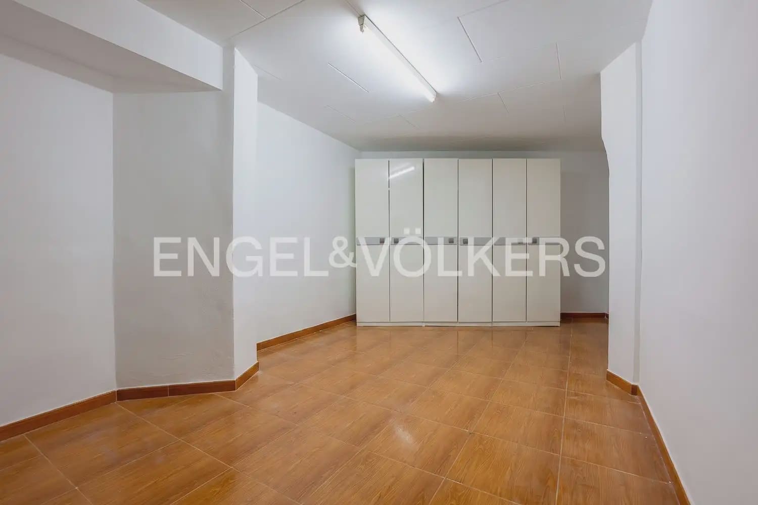 5 slaapkamer Huis te koop in Carcaixent met garage - € 340.000 (Ref: 9973750)