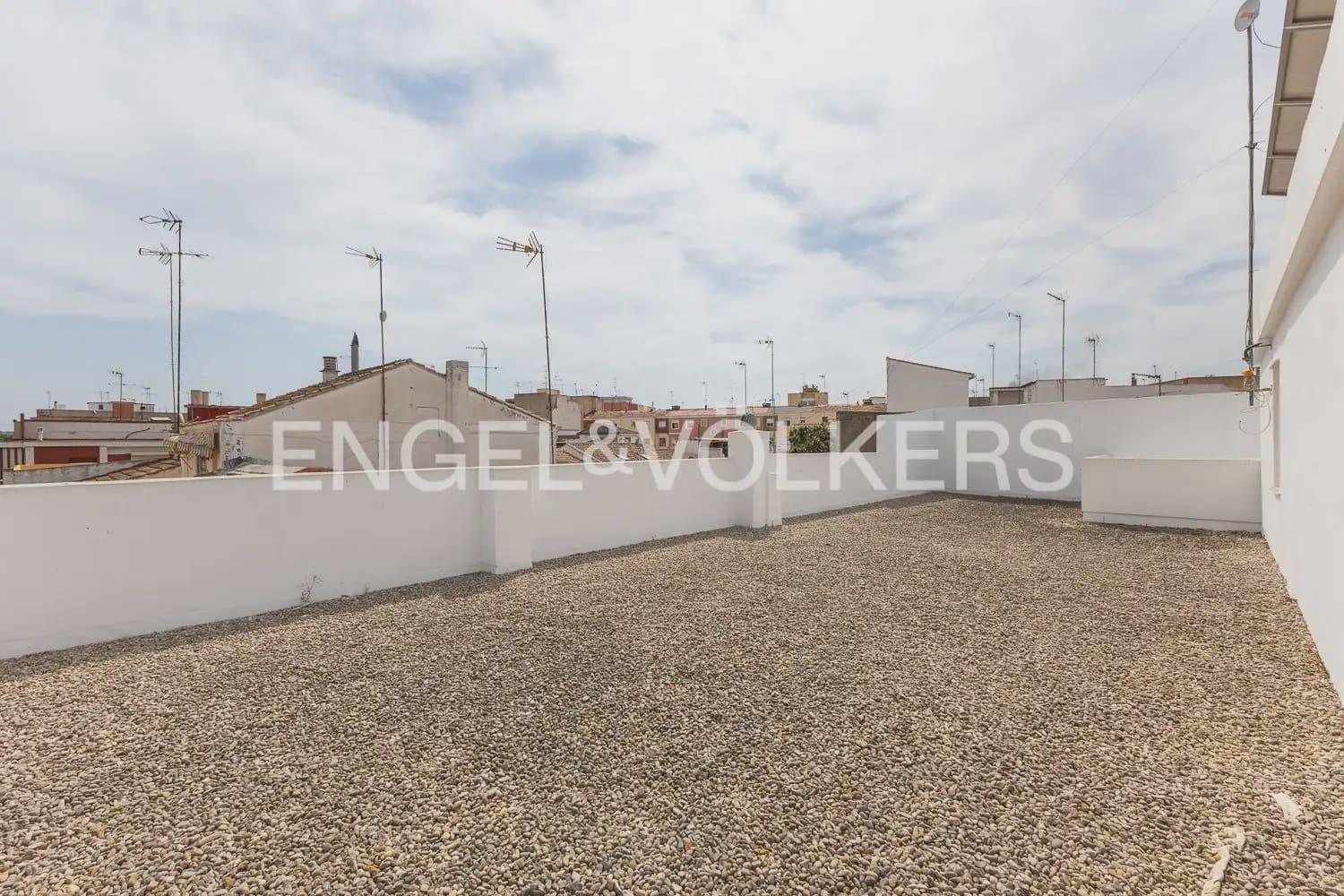 5 slaapkamer Huis te koop in Carcaixent met garage - € 340.000 (Ref: 9973750)